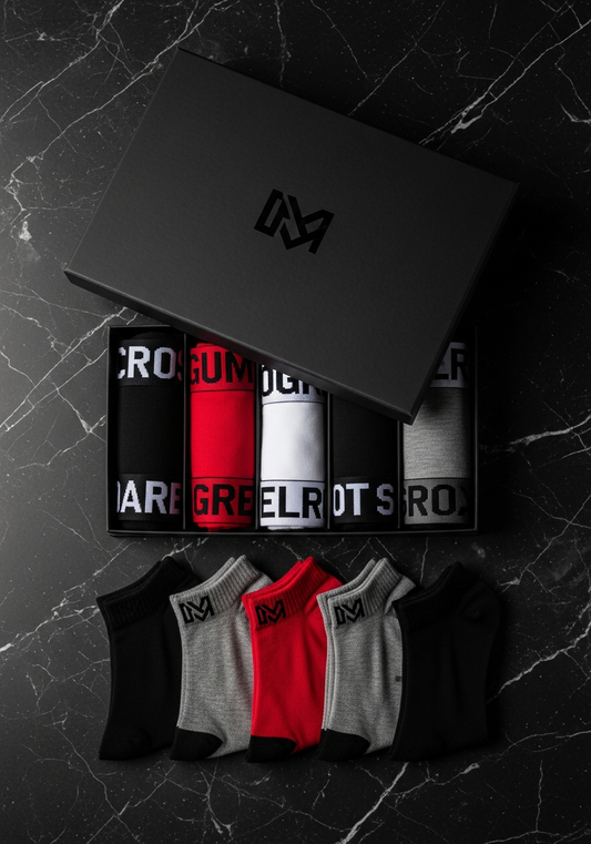 Pack Supreme Collector's Bundle — Caja abierta con bóxers y medias